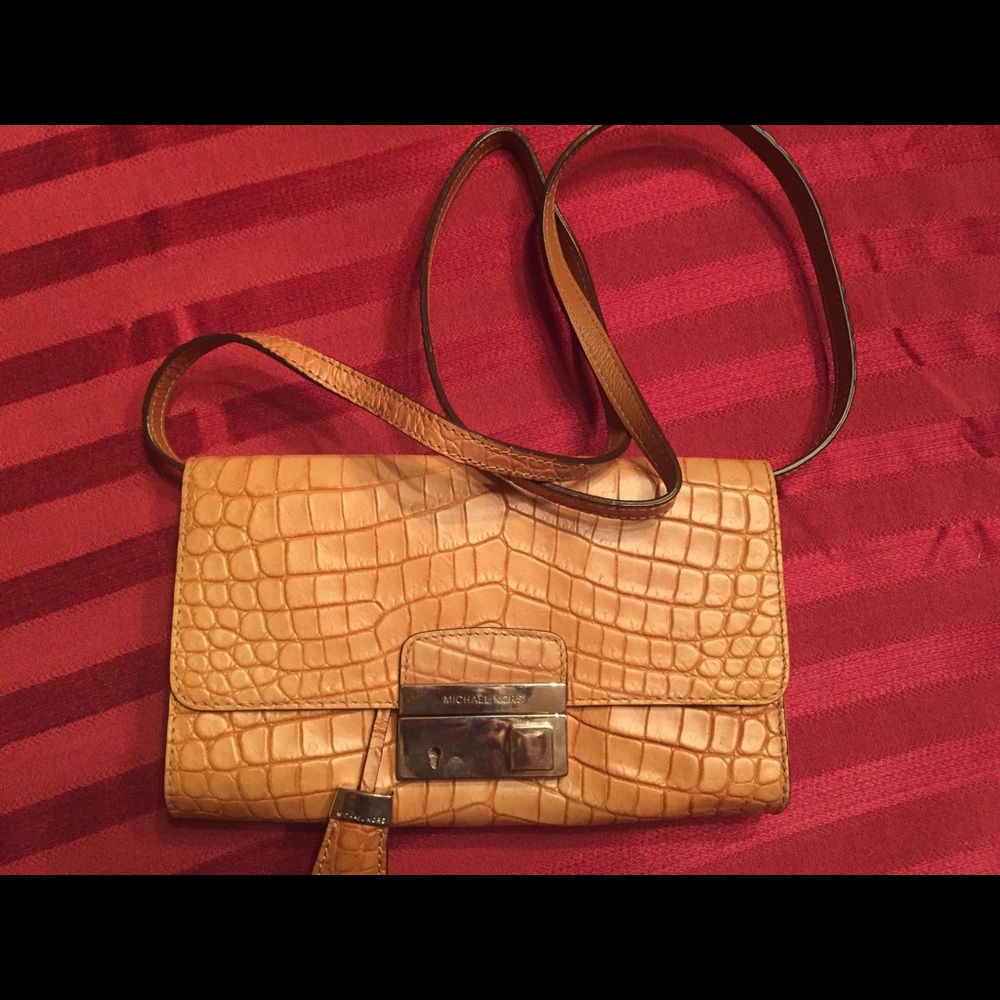 MICHAEL KORS COLLECTION CLUTCH